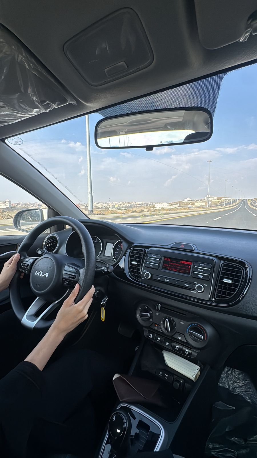 أول لمسة على المقود.. وبدأت الرحلة 🚗